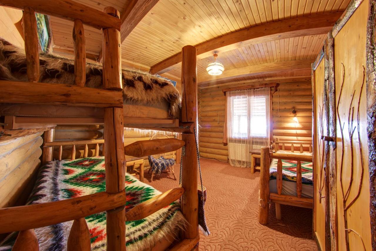 Hotel Gutsulia Bukowel Pokój zdjęcie