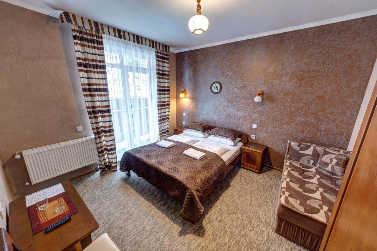 Hotel Gutsulia Bukowel Zewnętrze zdjęcie