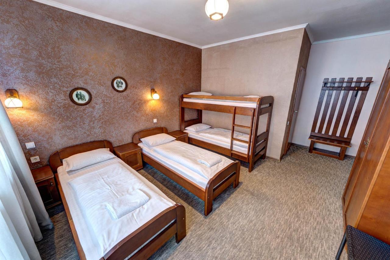 Hotel Gutsulia Bukowel Zewnętrze zdjęcie