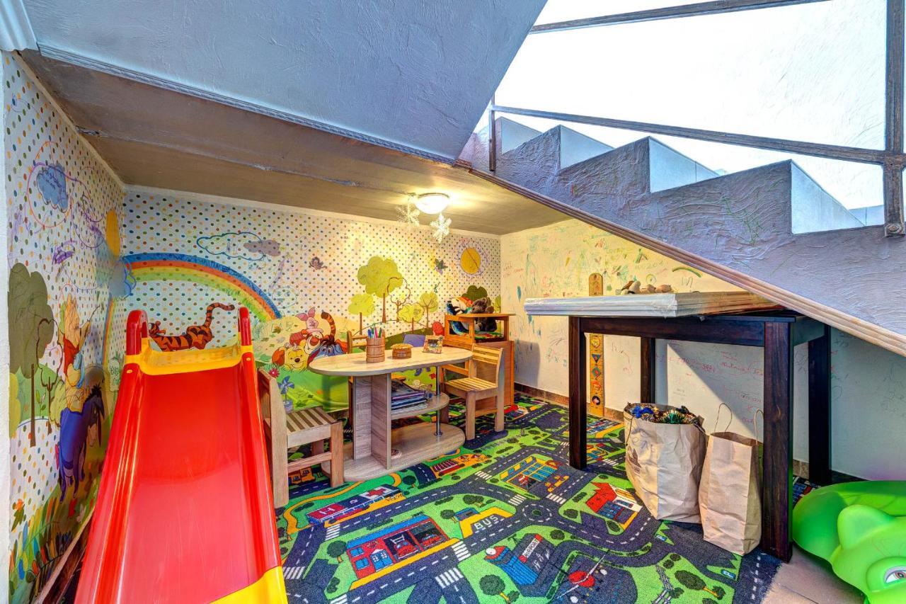 Hotel Gutsulia Bukowel Zewnętrze zdjęcie